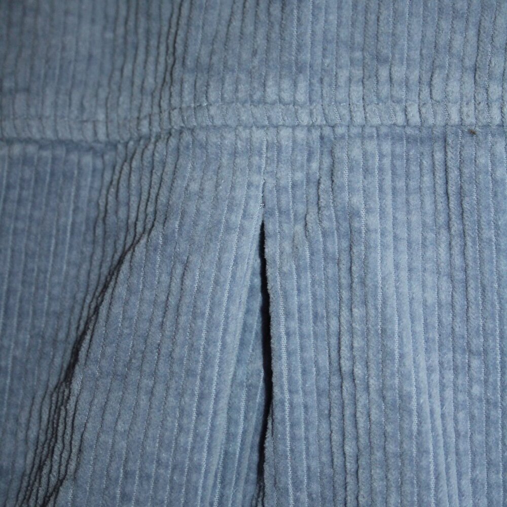 Forever 21 Cropped Blue Wide Rail Corduroy Button Up Shirt 100% Cotton Sz Small - Picture 15 of 15